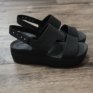 Crocs Brooklyn Low Wedge Sandals
